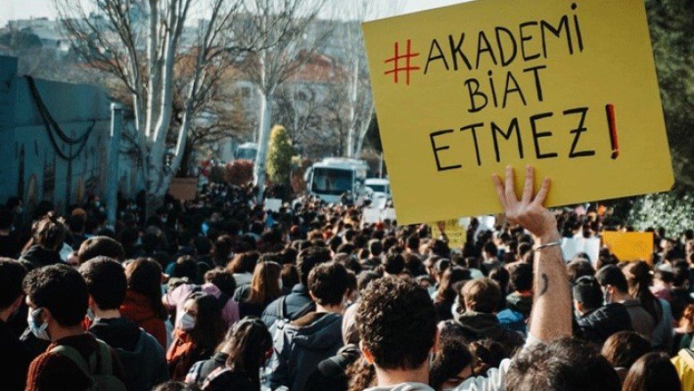 Mahkeme, Boğaziçi protestolarına katıldığı için kredisi kesilen öğrenciyi haklı buldu