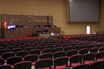 İç çamaşırında uyuşturucuyla yakalanan sanığa 12 yıl 6 ay hapis
