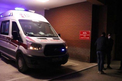 Manevra yaparken çocuklarına çarptı: İkizlerden biri hayatını kaybetti