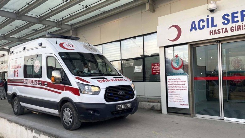 Manisa'da bir kişi, telefonunu almak isteyen bıçaklı gaspçıyı ruhsatsız silahıyla yaraladı