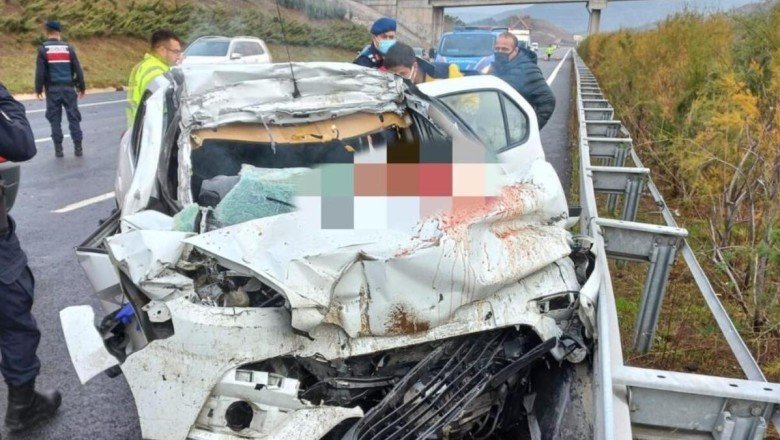 Bursa&amp;#39;da otobanda feci kaza: 4 can kaybı