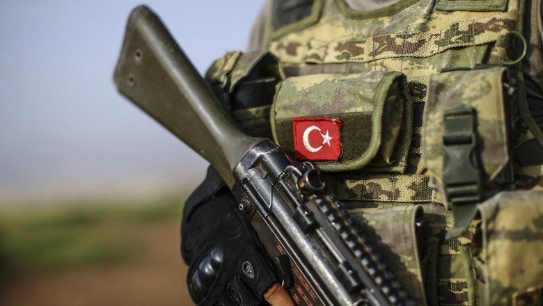 Ovacık kırsalında operasyon: 1 asker şehit oldu, 3 terörist etkisiz hale getirildi