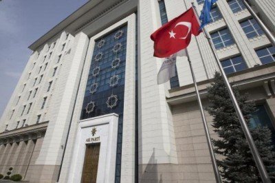 AK Parti'de kamp mesaisi başlıyor: 3 gün sürecek
