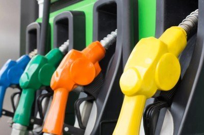 Benzine zam geldi