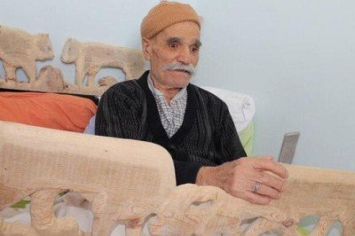 Ağlama hastalığına yakalandı, gözleri kör oldu! 34 yıldır görmüyor