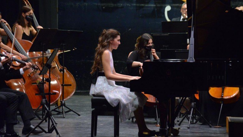 12 yaşındaki İlyun, Mozart’ın 13 numaralı piyano konçertosunu çaldı