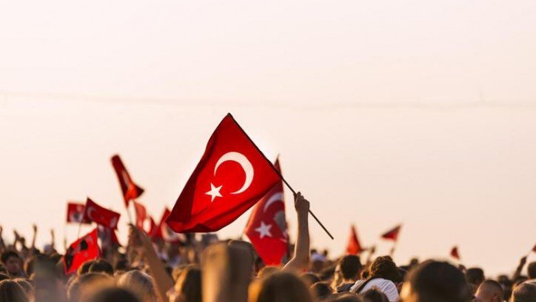 29 Ekim Cumhuriyet Bayramı resmi tatil mi? 29 Ekim 2021 hangi güne denk geliyor?