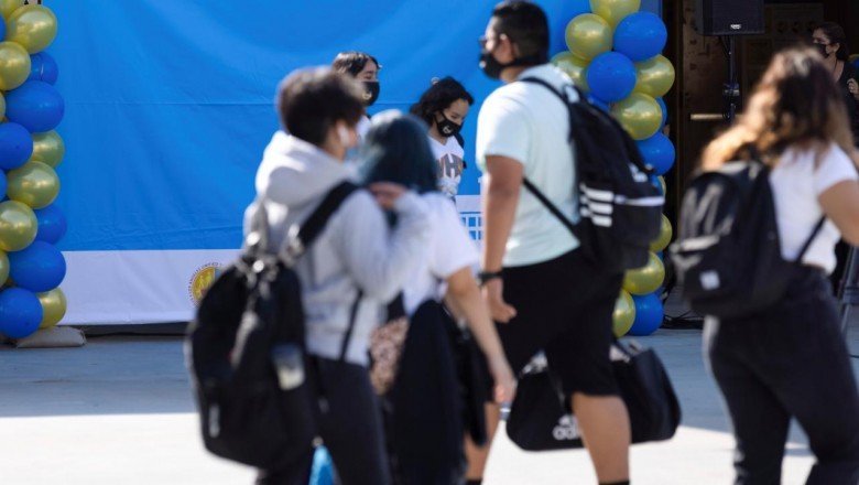 Anket: ABD’de okul ve iş yerleri için aşı şartı destekleniyor