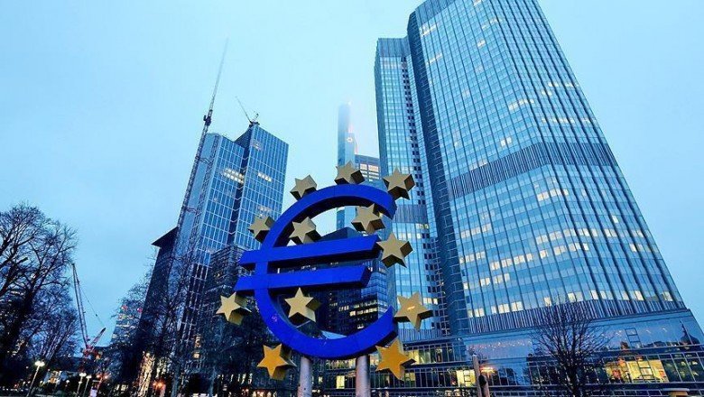 Avrupa Merkez Bankası, faiz ve pandemi varlık alımı miktarını sabit tuttu