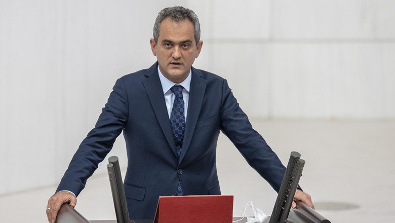 Bakan Özer: Telafi eğitimindeki kitaplar ücretsiz olacak