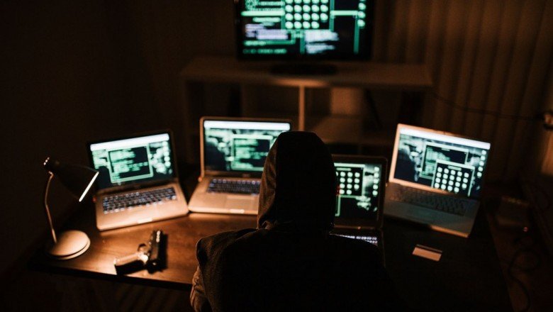 Facebook’tan 1.5 milyar kişinin verileri çalındı iddiası: Anonymous’tan da açıklama geldi