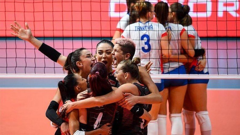 ‘Filenin Sultanları’ yarı final maçında! Türkiye Sırbistan voleybol maçı ne zaman, saat kaçta?