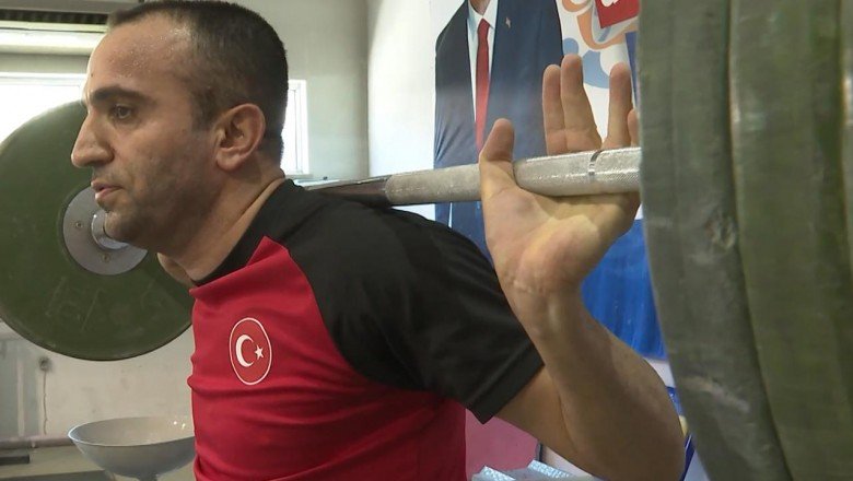 Görme engelli haltercinin hedefi dünya şampiyonluğu