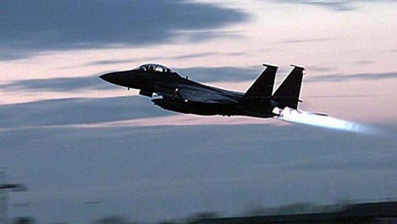 Japonya’da savaş jeti görev esnasında kanopisini düşürdü