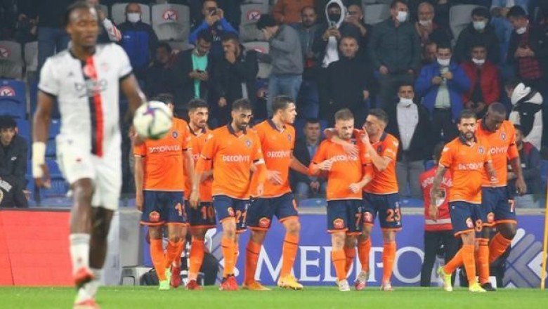 Kara Kartal zirve yolunda ağır yaralı! Beşiktaş, deplasmanda Başakşehir’e 3-2 yenildi