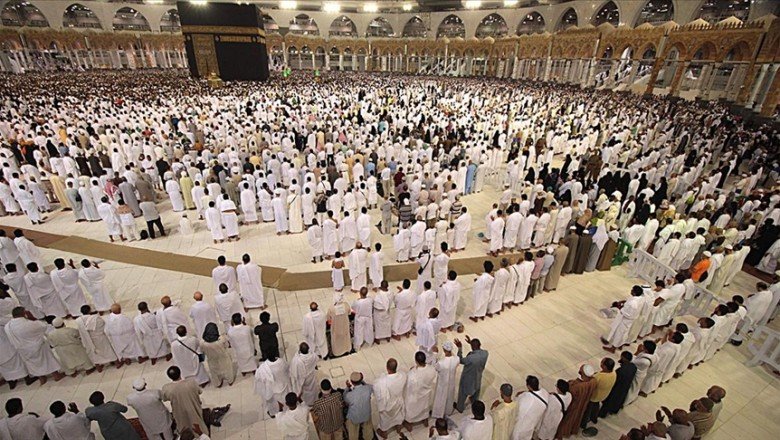 Mescid-i Haram’da bir buçuk yıl aradan sonra ilk kez aralıksız saf tutuldu
