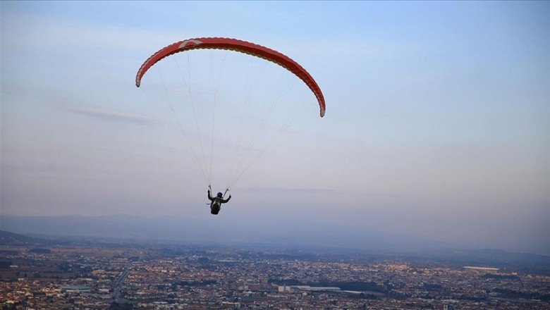 Sakarya’da yamaç paraşütçülerinin gözde adresi: Kırantepe