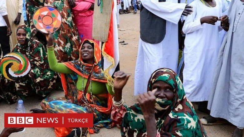 Sudan’da askeri darbe yanlıları protesto gösterileri düzenledi