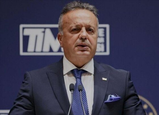 TİM Başkanı Gülle: İhracatta 220 milyar dolara koşuyoruz