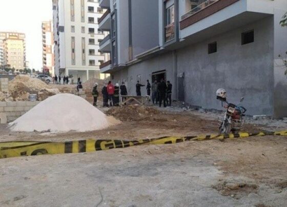 12. kattan asansör boşluğuna düşen işçi hayatını kaybetti