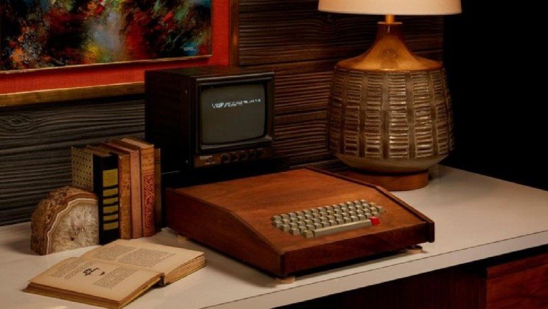 1976’da üretilen orijinal Apple 1 400 bin dolara alıcı buldu