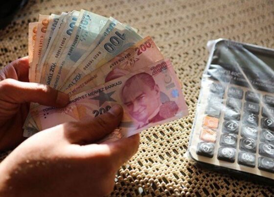 4 kişilik aile en az 10 bin lirayla yaşar