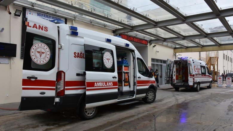 Adıyaman’da hafif ticari aracın çarptığı 2 kardeş yaralandı