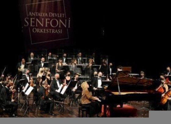 Antalya piyano sesiyle yankılandı