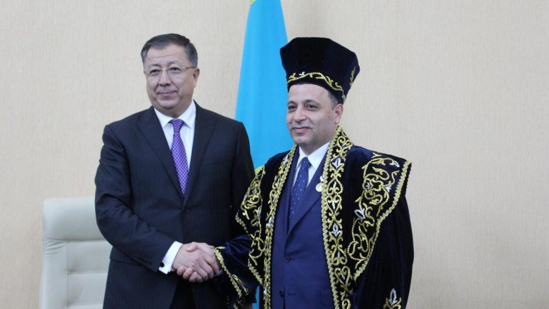 AYM Başkanı Arslan’a Kazakistanda “Fahri Profesör” unvanı verildi