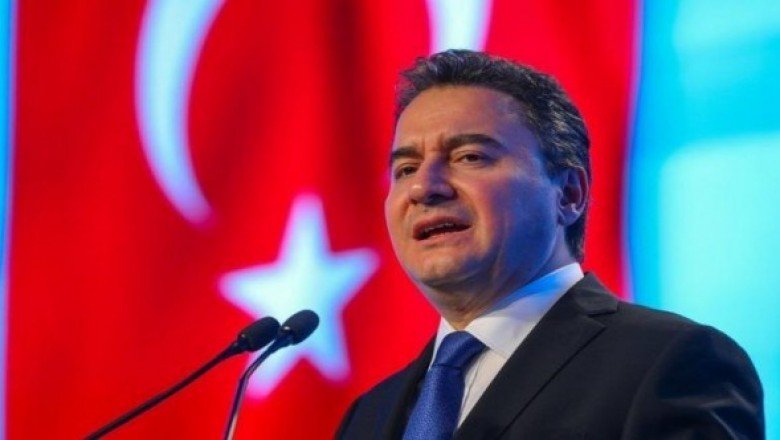 Babacan, Anıtkabir'i ziyaret etti: Gücümüzü, işgal koşullarında mücadele veren hatıranızdan alıyoruz