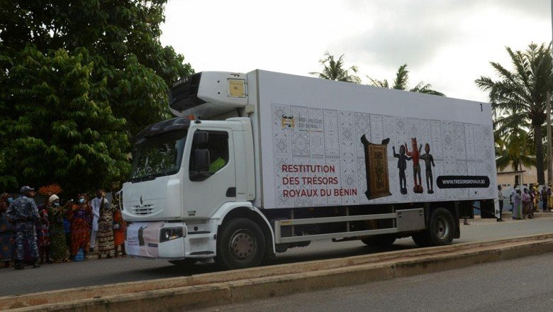 Benin’den kaçırılan 26 sanat eseri 129 yıl sonra iade edildi