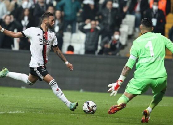 Beşiktaş-Trabzonspor maçı kırmızı kartla bitti
