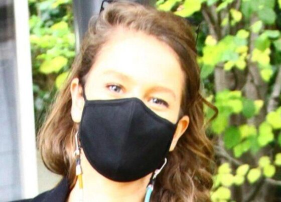 Burcu Biricik siyahlar içinde