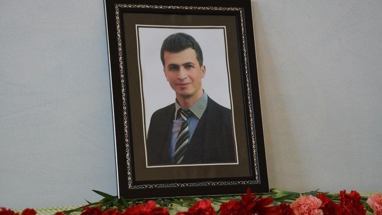 Bursa Belediye Başkanı Aktaş, şehit öğretmenin ailesini ağırladı