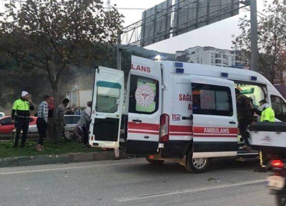 Bursa’da tarım işçilerini taşıyan minibüs devrildi: 13 yaralı