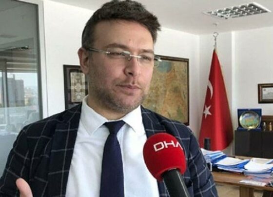 Çin’e koronavirüs davası açan avukat Akkurt, Covid-19’dan hayatını kaybetti