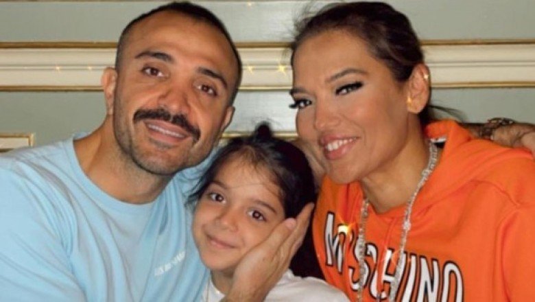 Demet Akalın’ın elbisesi olay oldu! Demet Akalın hamile mi?
