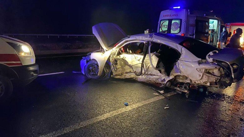 Diyarbakır’da iki araç çarpıştı: 1 ölü, 4 yaralı