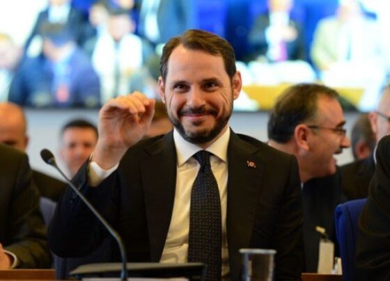 Doların 10 TL’ye yükselmesinin ardından Berat Albayrak’ın sözleri yeniden gündemde