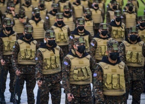 El Salvador’da artan cinayetler nedeniyle orduya görev verildi