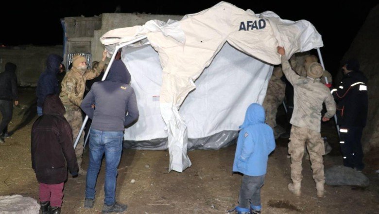 Erzurum’daki depremde evleri hasar görenler için çadır kuruldu