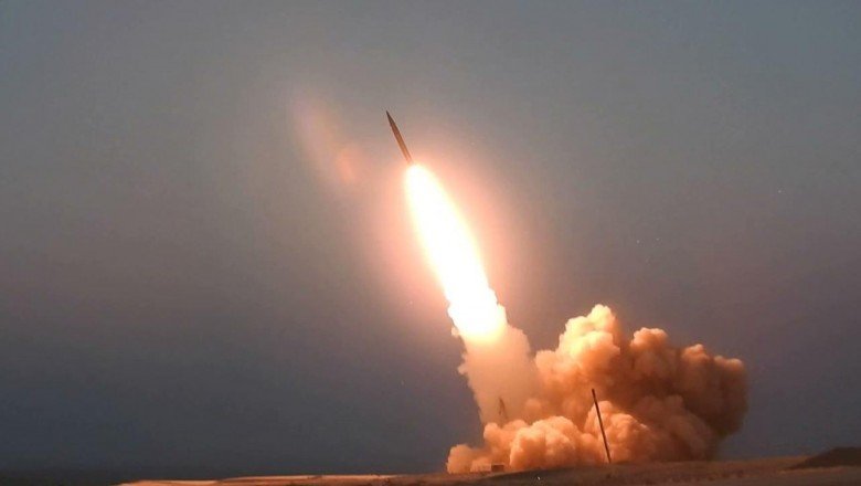 Husiler’den Yemen’e iki balistik füzeyle saldırı