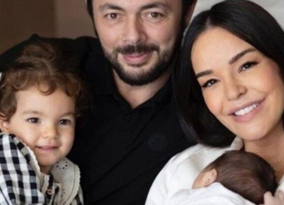 İkinci kez anne olan Bengü çocuklarıyla poz verdi: Kaygımı geride bıraktım