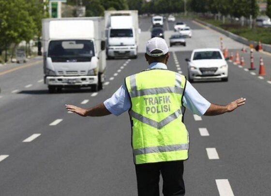 İstanbul’da bazı yollar trafiğe kapatıldı
