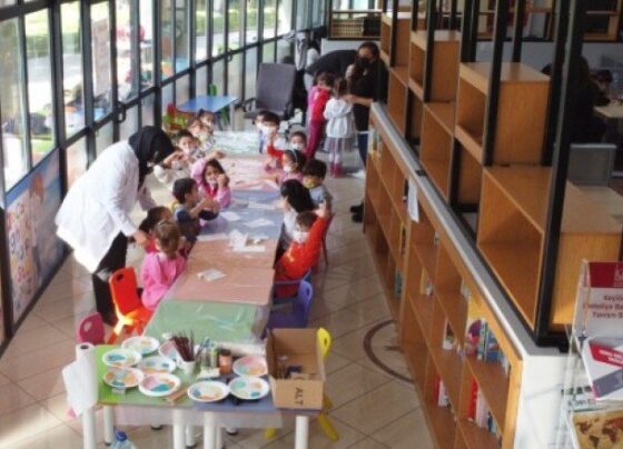Keçiören'deki miniklere kitap sevgisi aşılanıyor!