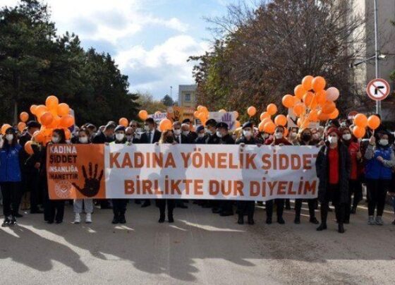 Kırıkkale’de kadına yönelik şiddete karşı yürüyüş düzenlendi