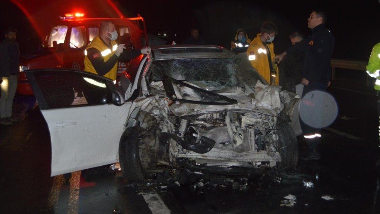 Kırklareli’nde kamyonla otomobil çarpıştı: 2 ölü