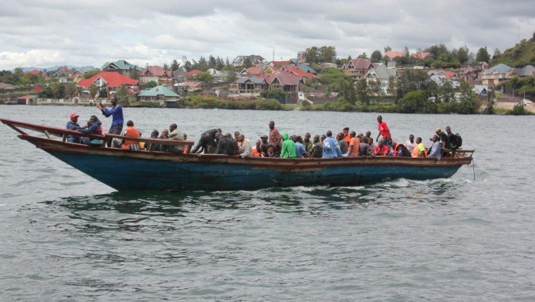 Kongo’da yolcu teknesi battı: 5 ölü, 40 kayıp