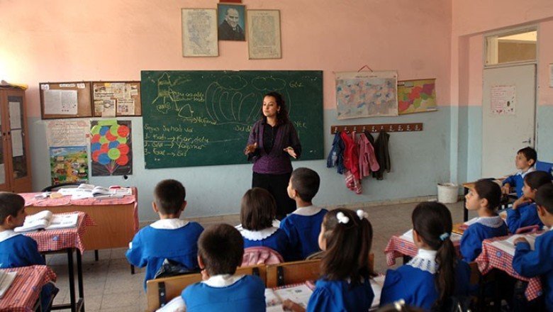 Öğretmenin derdi maaşından fazla