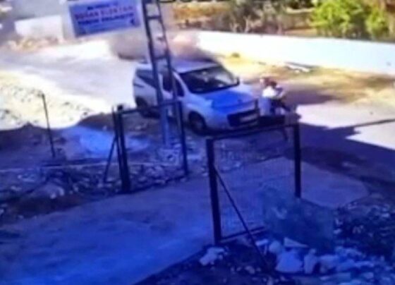 Oğlunun uyuduğu araç alev aldı